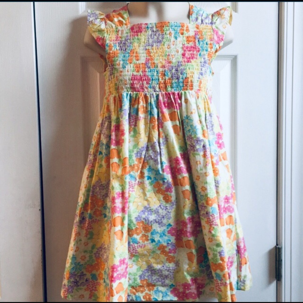 Beautiful Gymboree spring floral dress! 💕